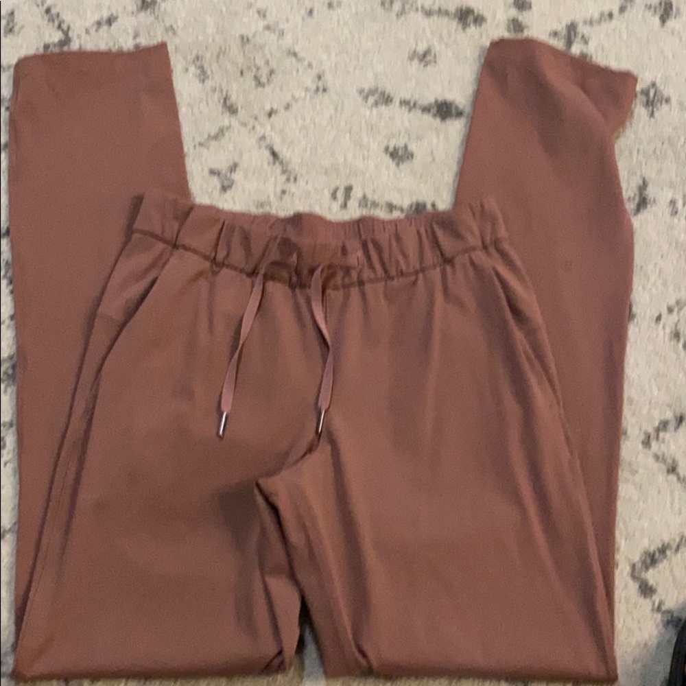 Lululemon workout pants